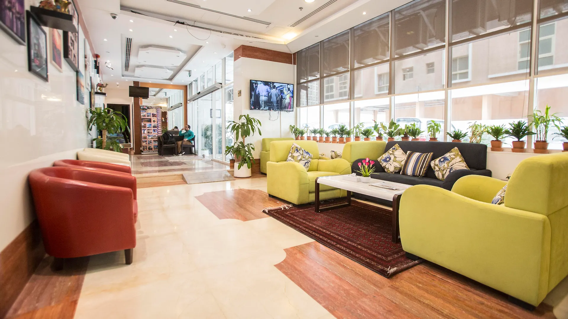 Travellers Hotel Apartment Dubai 4*,
