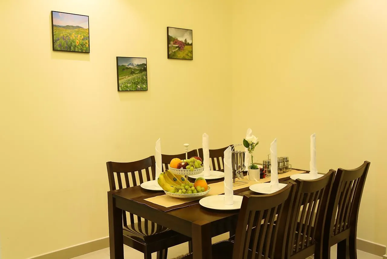 Travellers Hotel Apartment Dubai 4*,